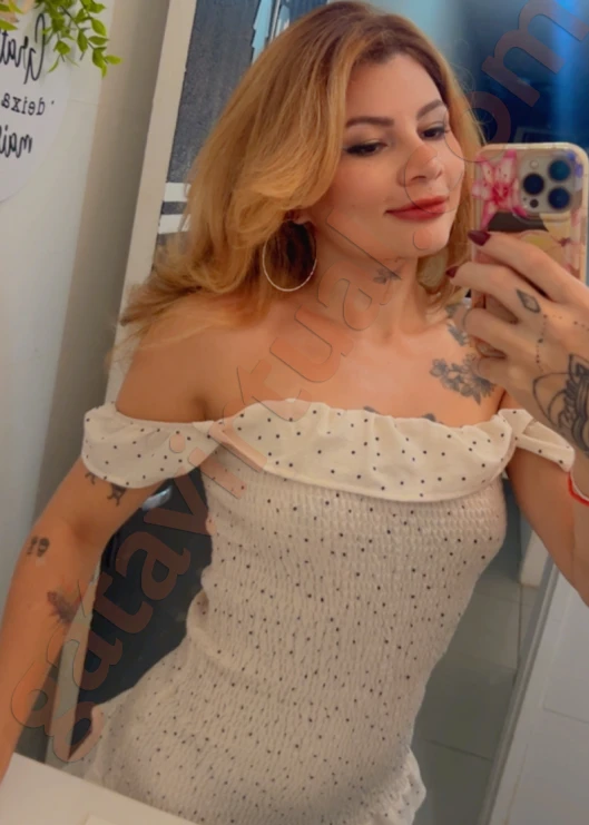 Larissa Leona massagem em São José do Rio Preto