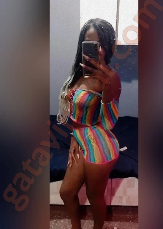Acompanhante Thay cardoso